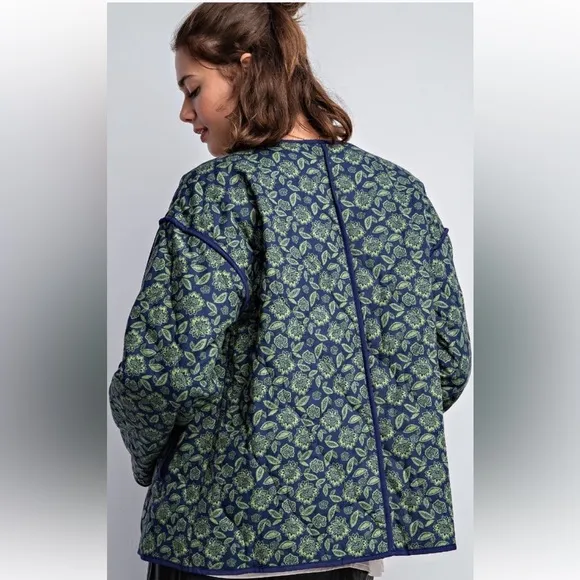 1 LEFT  34 ❤️ LOOSE FIT QUILTED PRINT JACKET