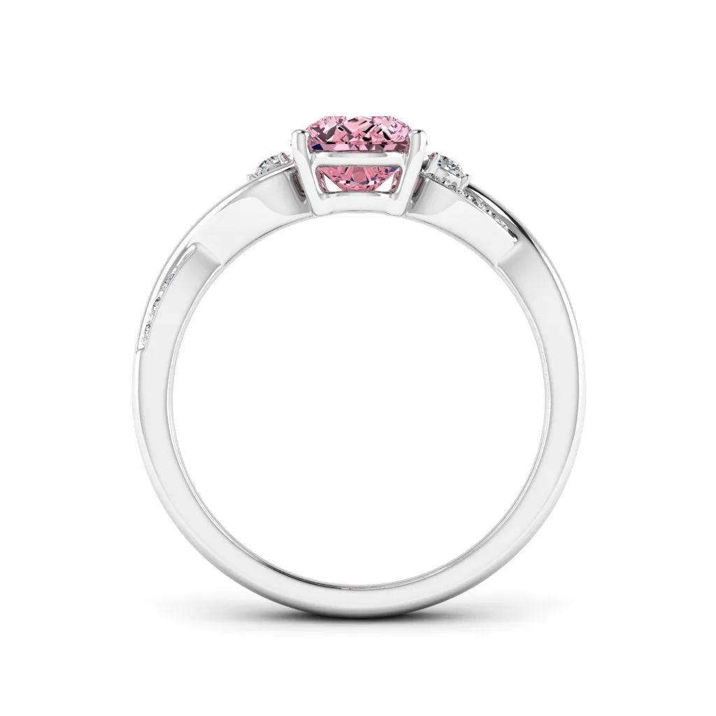 1.63 d.e.w cts Heidi Moissanite Ring