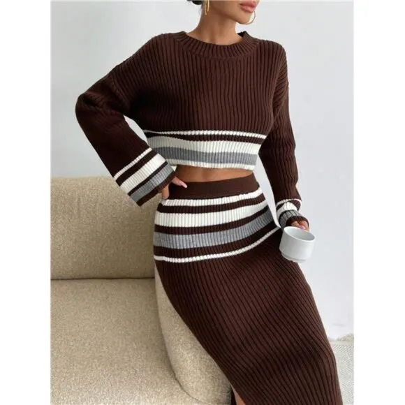 2pcs/Set Colorblock Striped Knitted Casual Outfit