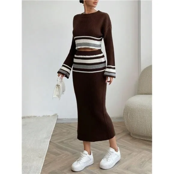 2pcs/Set Colorblock Striped Knitted Casual Outfit
