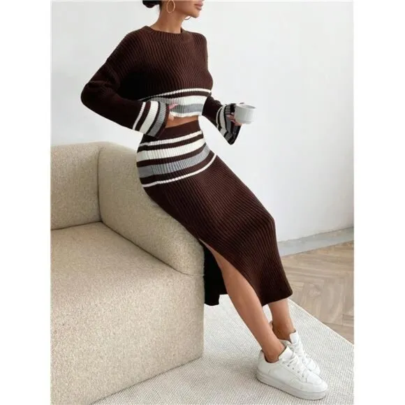 2pcs/Set Colorblock Striped Knitted Casual Outfit