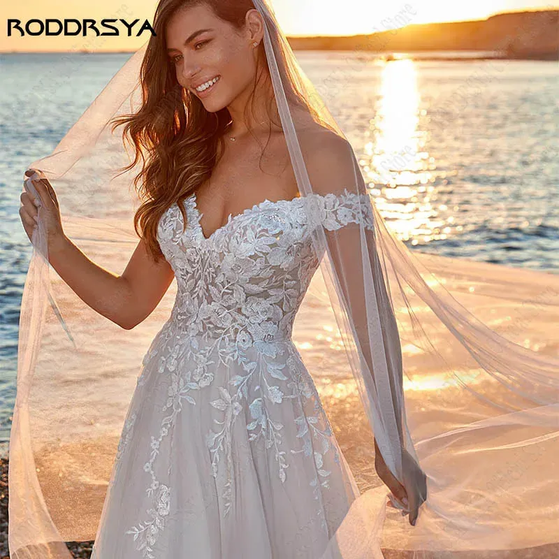 Appliques Off Shoulder Wedding Dresses A-line Tulle Sweep Train Beach Bridal Gowns