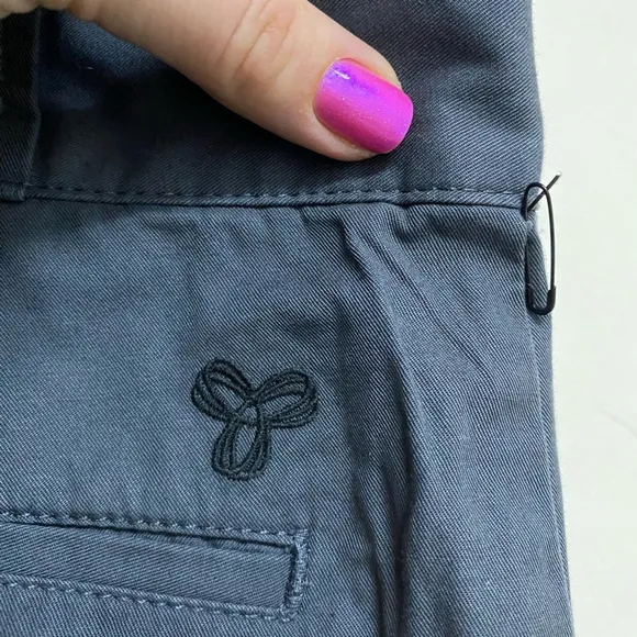 Aritizia TNA - Casual walking shorts