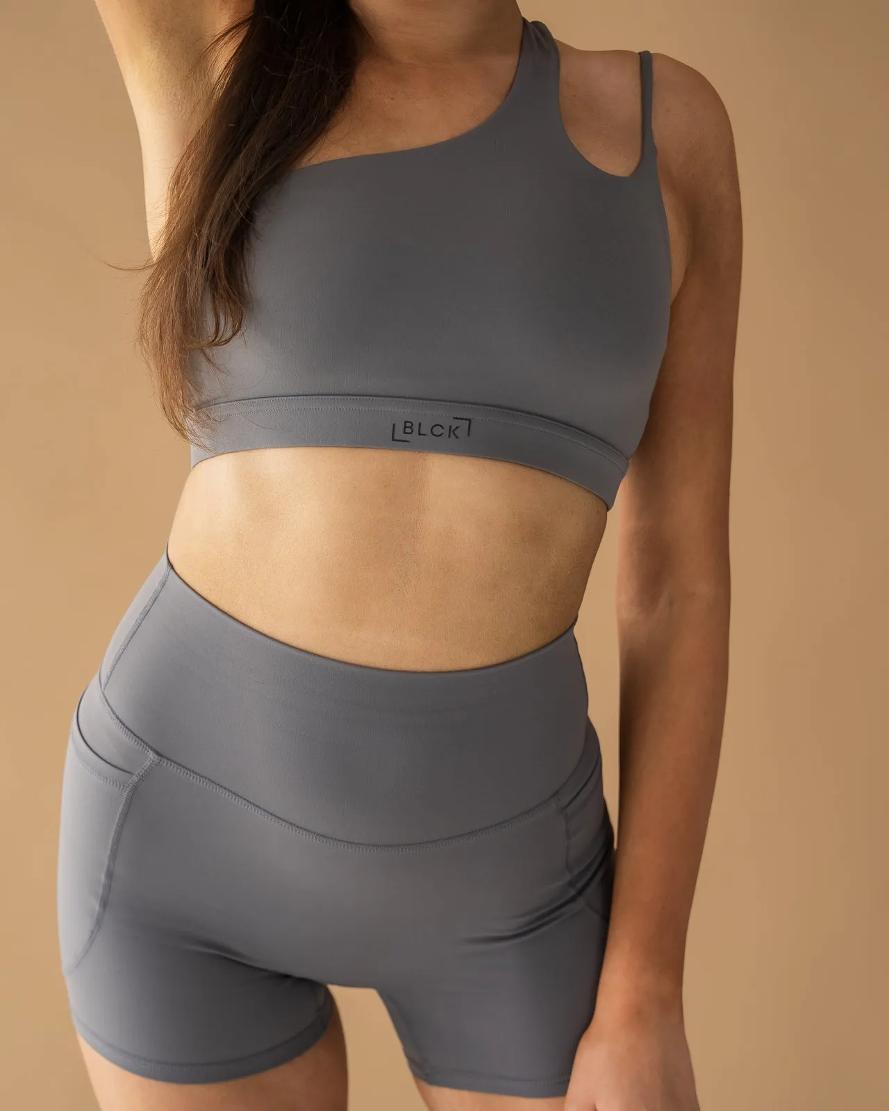 Aura Short