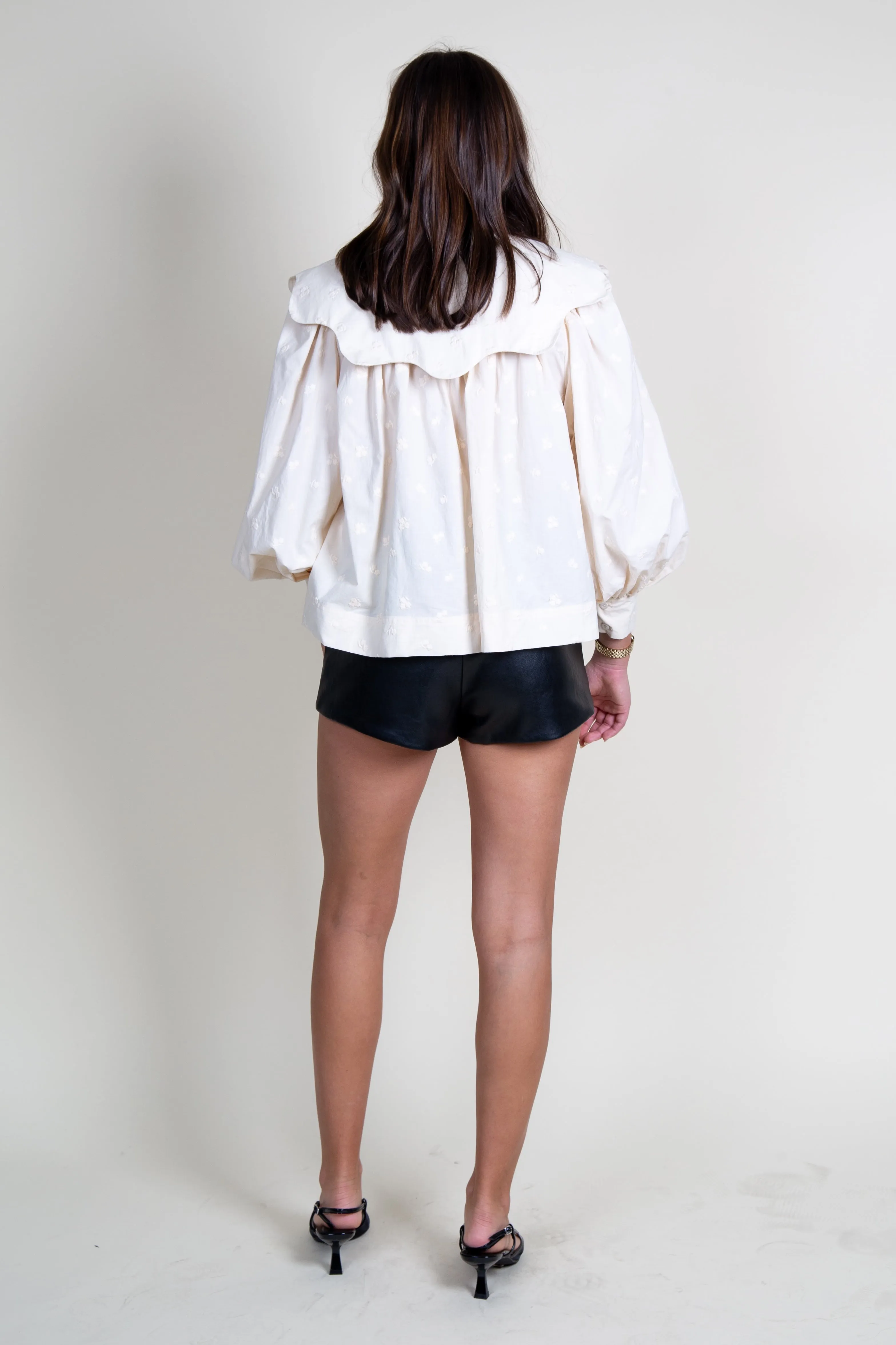 AUREUM | Scallop Collar Blouse - Ivory