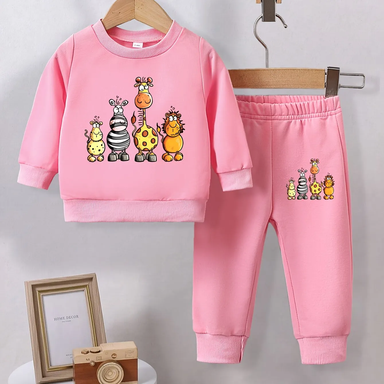 Baby Girl Printed Pure Polyester Round Neck Sweater   Pants Set, Autumn And Winter Thin Velvet Cute Two-Piece Outdoor Clothing, for Outdoor