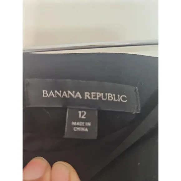 Banana Republic Black Floral Midi Skirt Pleated  Size 12