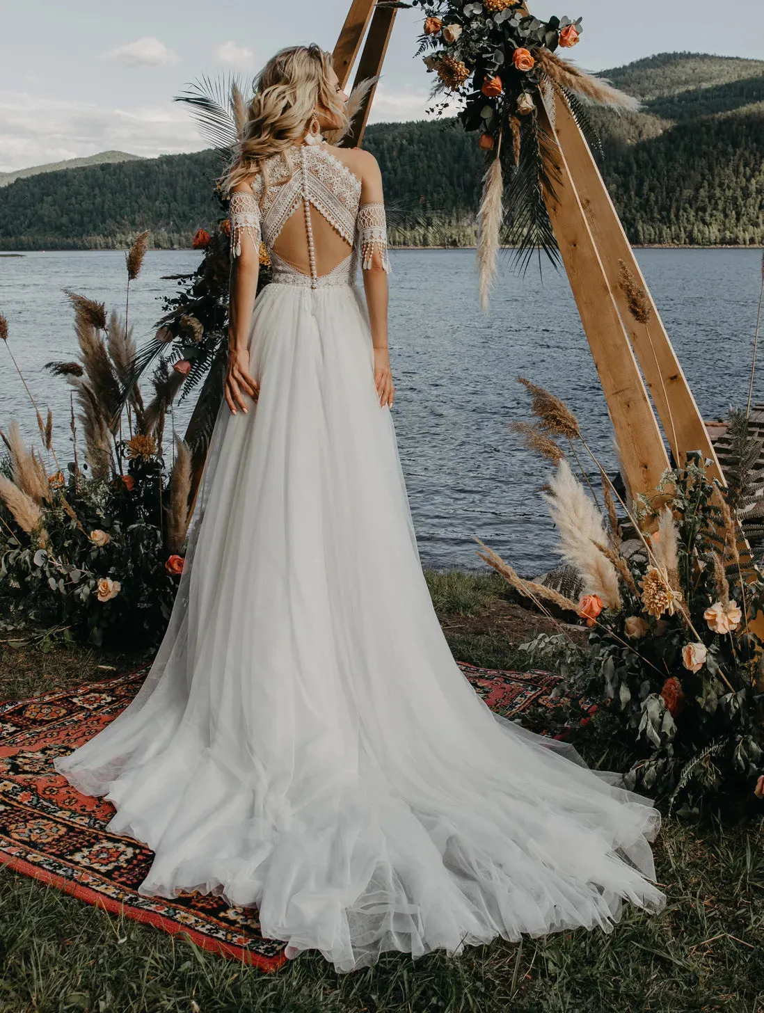 Bohemian Beach Wedding Dresses with Sleeves Robe De Mariage For Women Vintage Tassel Crochet Lace Country Garden Boho Bride