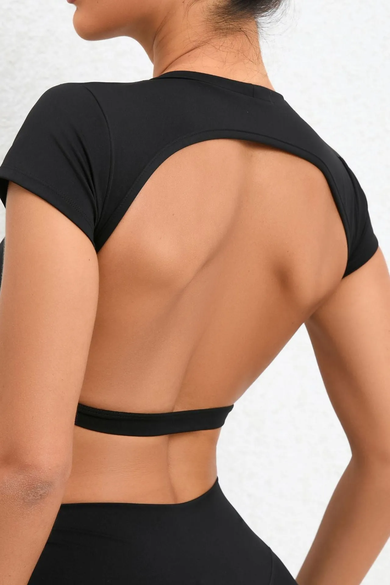 Braless Padded Nude Yoga Top for Comfort and Style