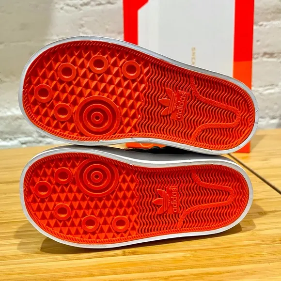 Brand New! Adidas Hard Court Hi J Sneakers 👟