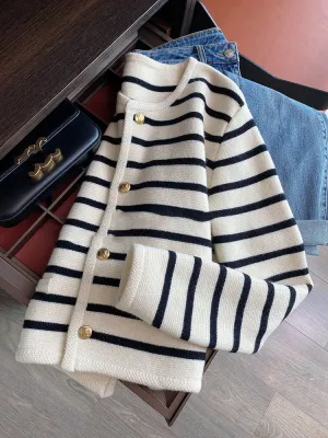 Casual O-neck Stripe Knitted Short Tops