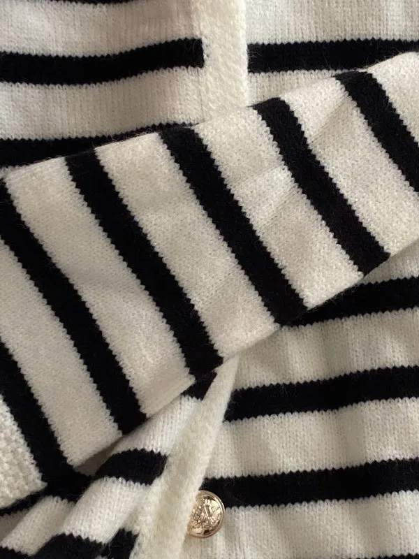 Casual O-neck Stripe Knitted Short Tops