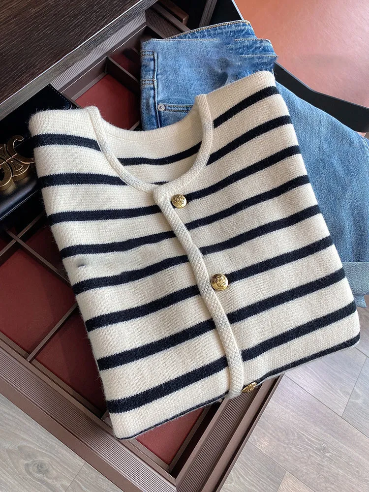 Casual O-neck Stripe Knitted Short Tops