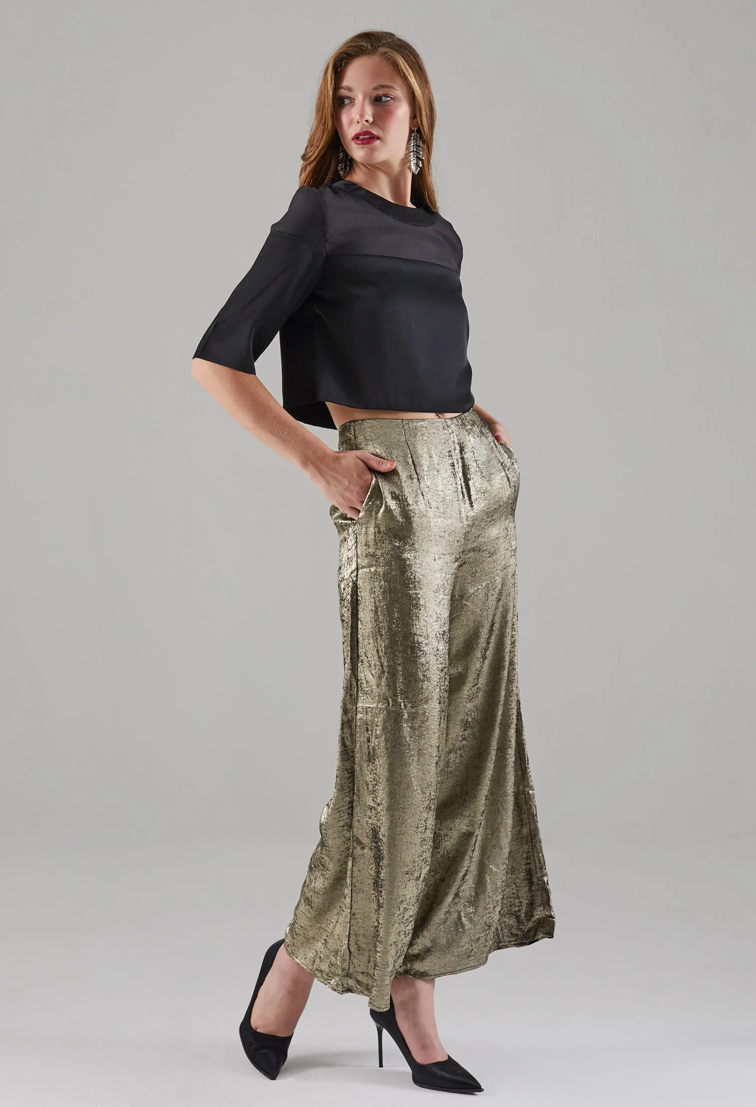 Classic Round Neck Crop Top