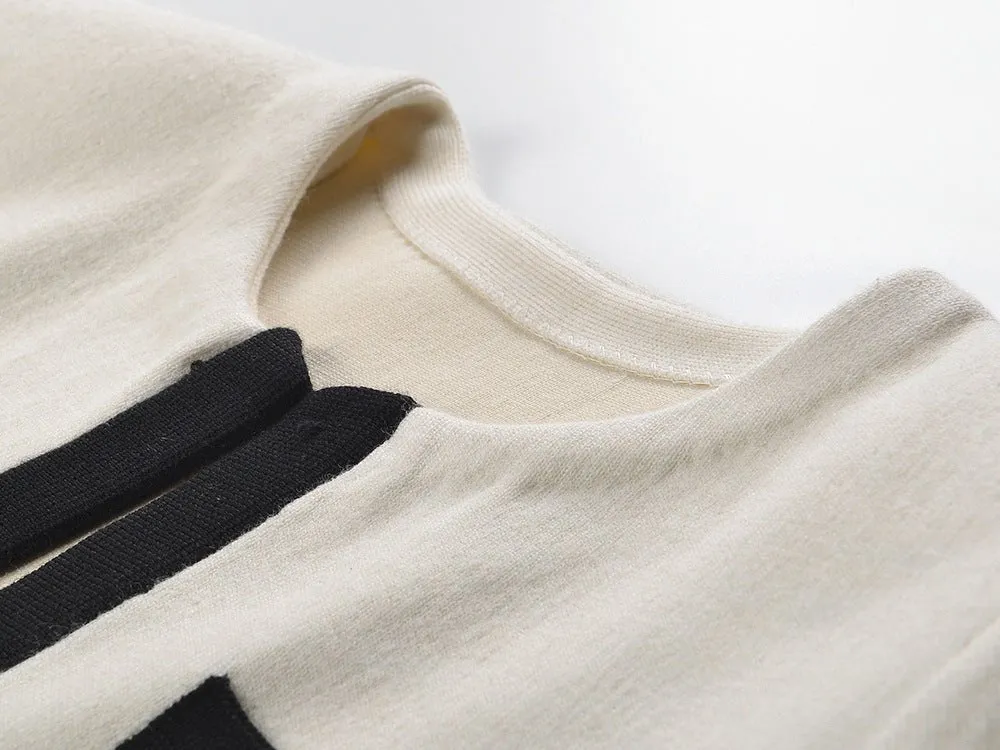 Contrast Trim Cardigan – Chic & Minimalist