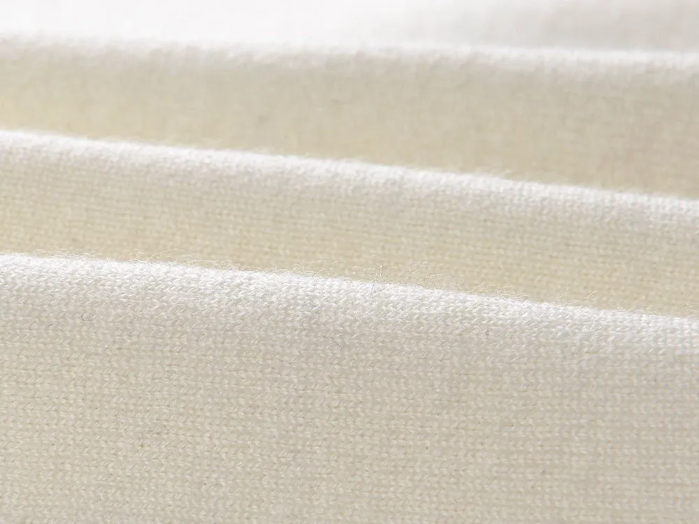 Contrast Trim Cardigan – Chic & Minimalist