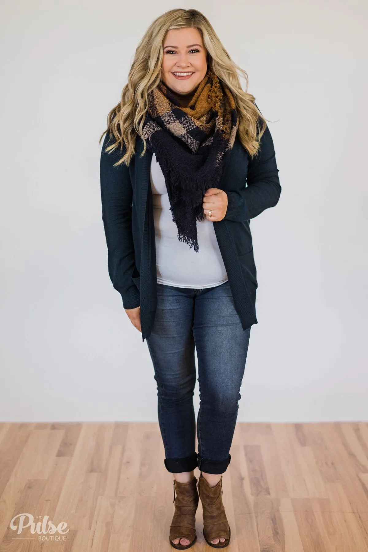 Essential Cardigan- Navy