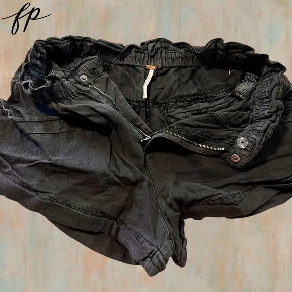 FREE PEOPLE Topanga High-Rise Slouchy Cuff Shorts-Washed Black NWT Size: MD