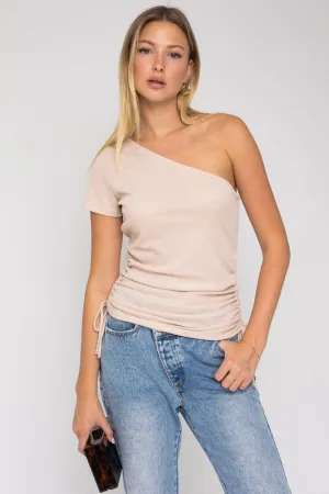 Gilli One Shoulder Side Rushing Top