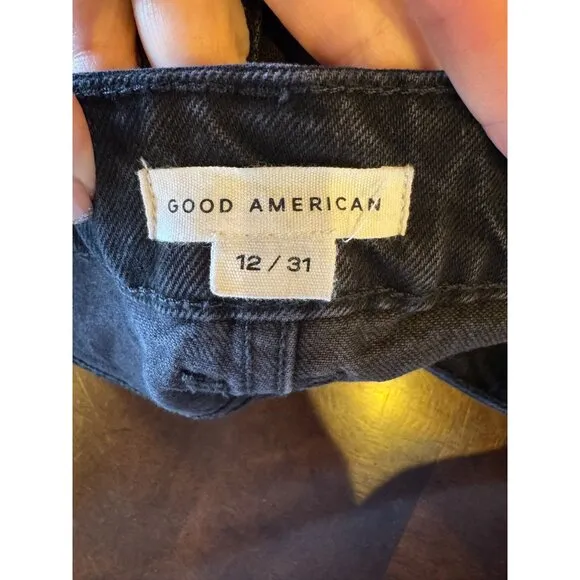 Good American Shorts Women 12 Black Denim Distressed Bombshell Jean Shorts Retro