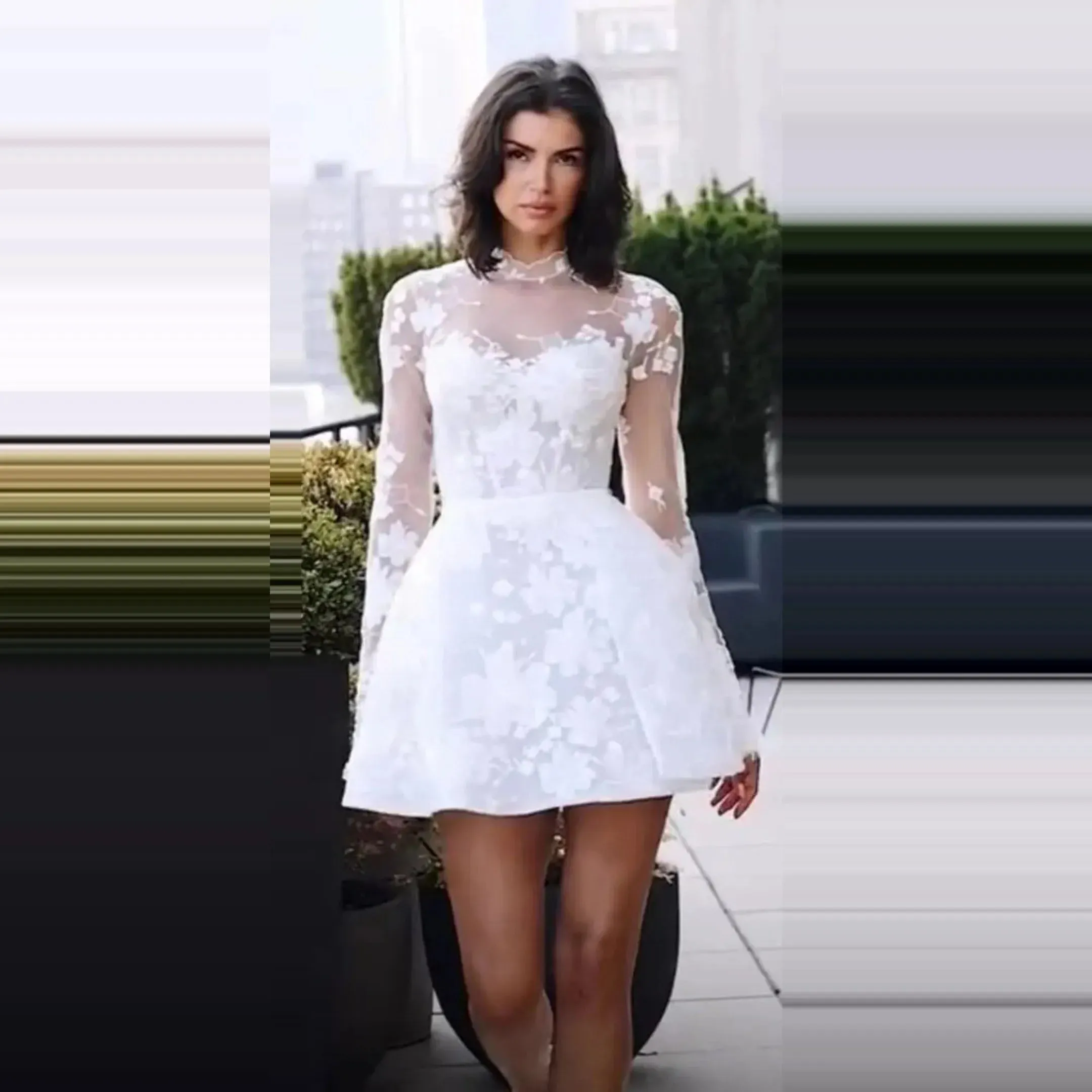 High Neck Mini Wedding Dress Long Sleeve Bridal Gown Illusion Robe De Mariée Lace Applique Tull Bride Party Dress