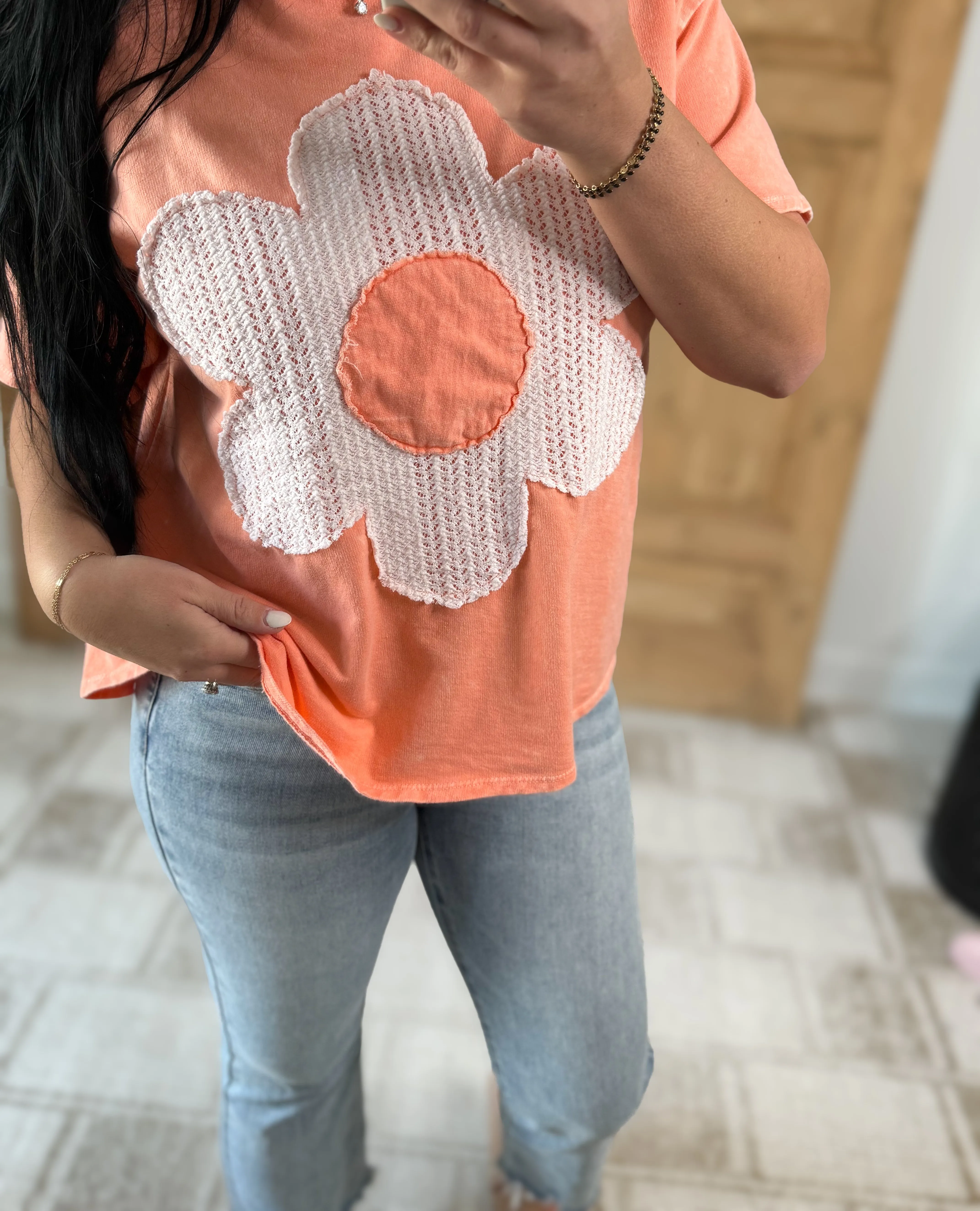 J.HER MINERAL WASHED FLOWER PATCH COTTON T-SHIRT PAPAYA