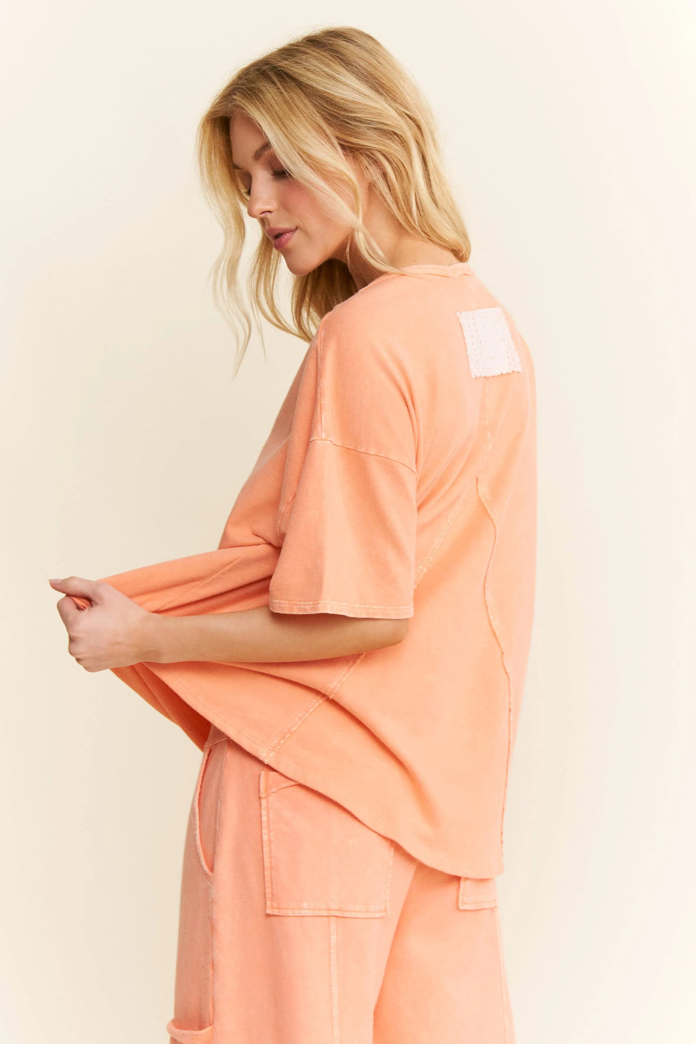 J.HER MINERAL WASHED FLOWER PATCH COTTON T-SHIRT PAPAYA