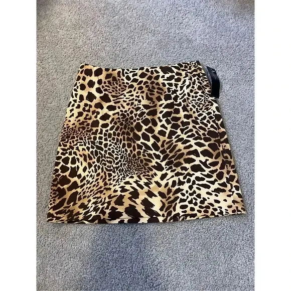 Jones New York Petite Skirt Size 6 Brown Leopard Print Knee Length
