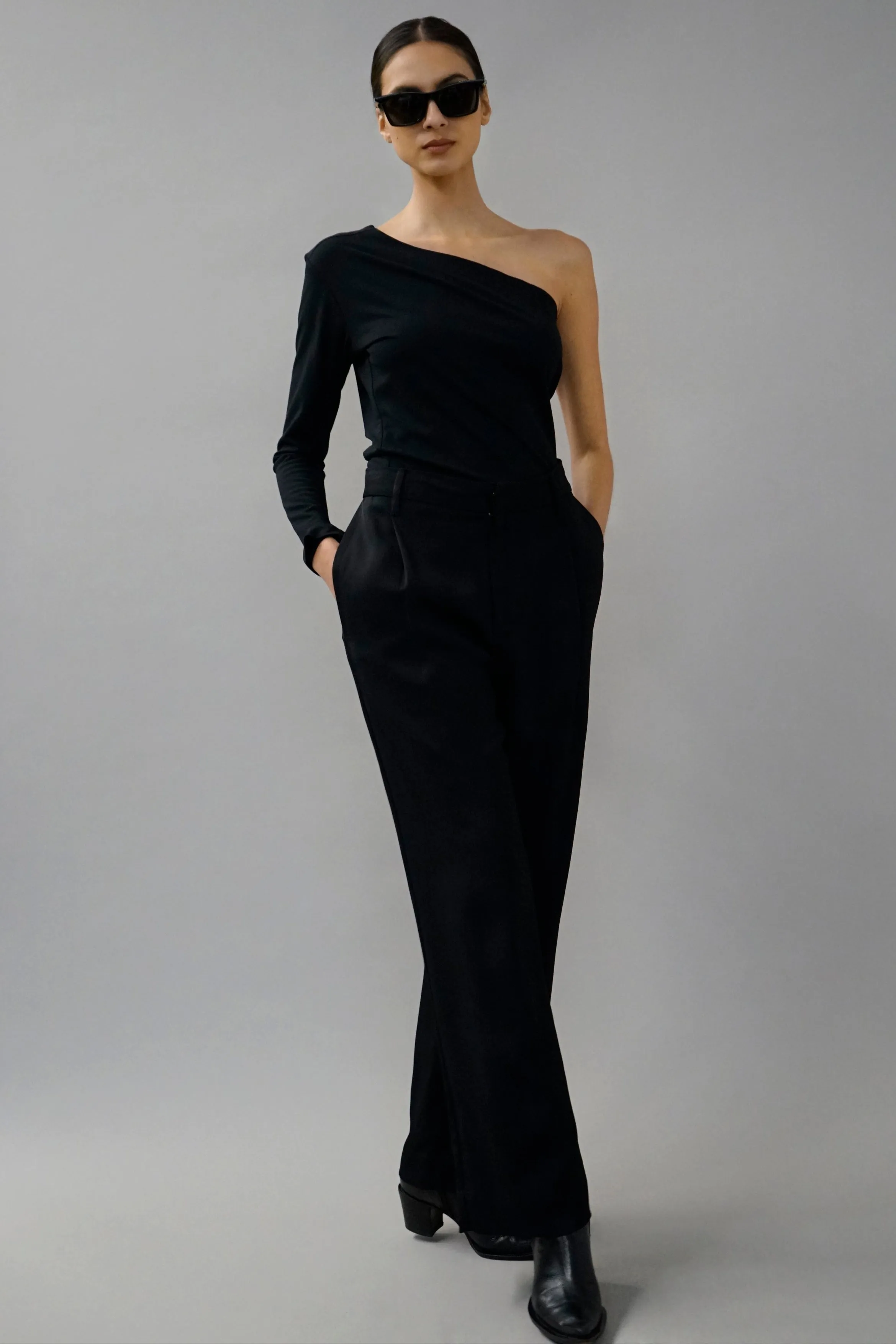 Kingsley Asymmetric One-Shoulder Long Sleeve Top