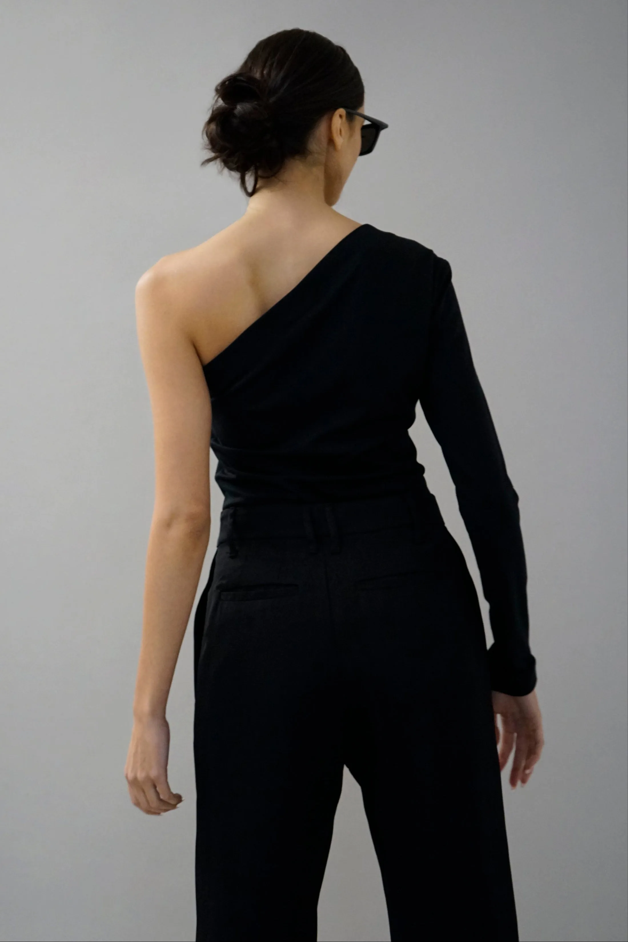 Kingsley Asymmetric One-Shoulder Long Sleeve Top