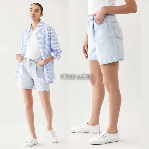 Levi's Premium Pleated Ribcage Shorts in Friendly Reminder Light Wash Retro