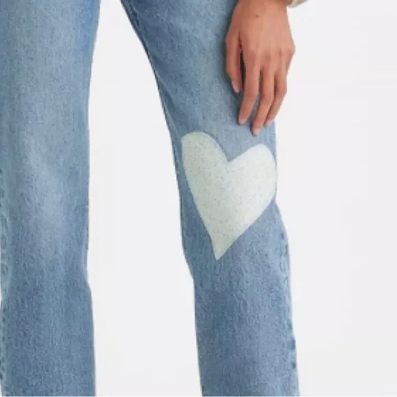 LEVI'S WOMEN'S 501® MEDIUM WASH FIELD NOTES STRAIGHT JEANS. NWT
