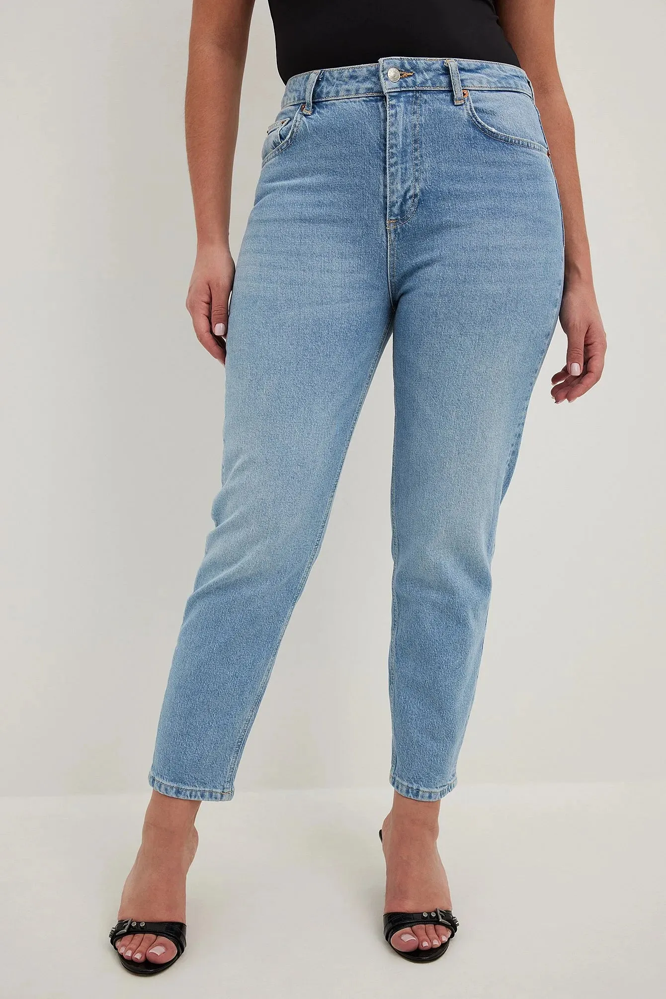 Light Blue Mom High Waist Jeans - Chic &amp; Comfortable