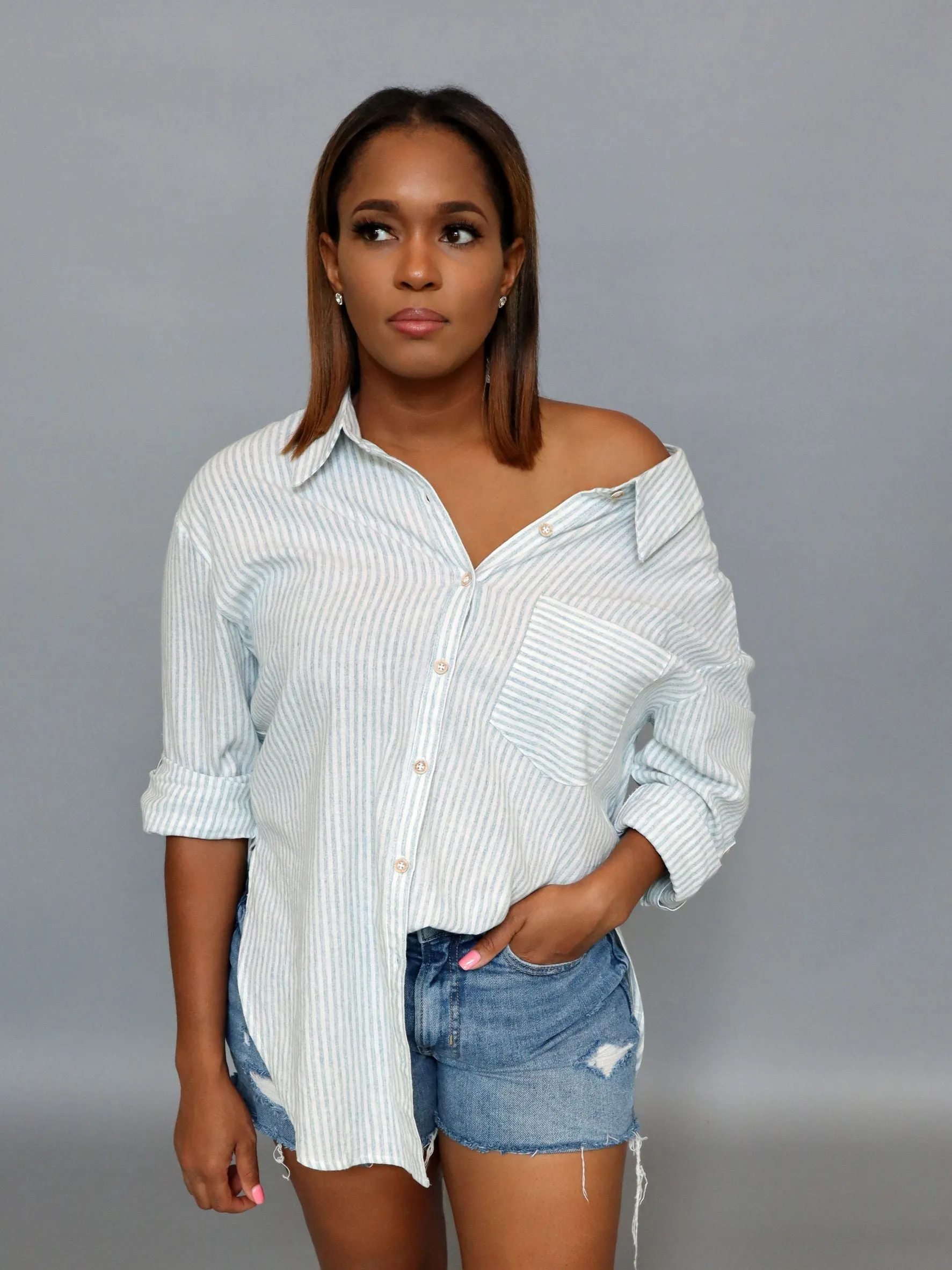 Linen Boyfriend Shirt with Button Back