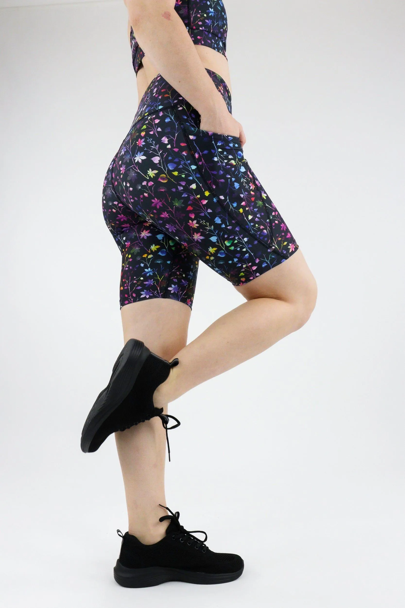 Little Leaves - Dynamic Active - Pocket Long Shorts