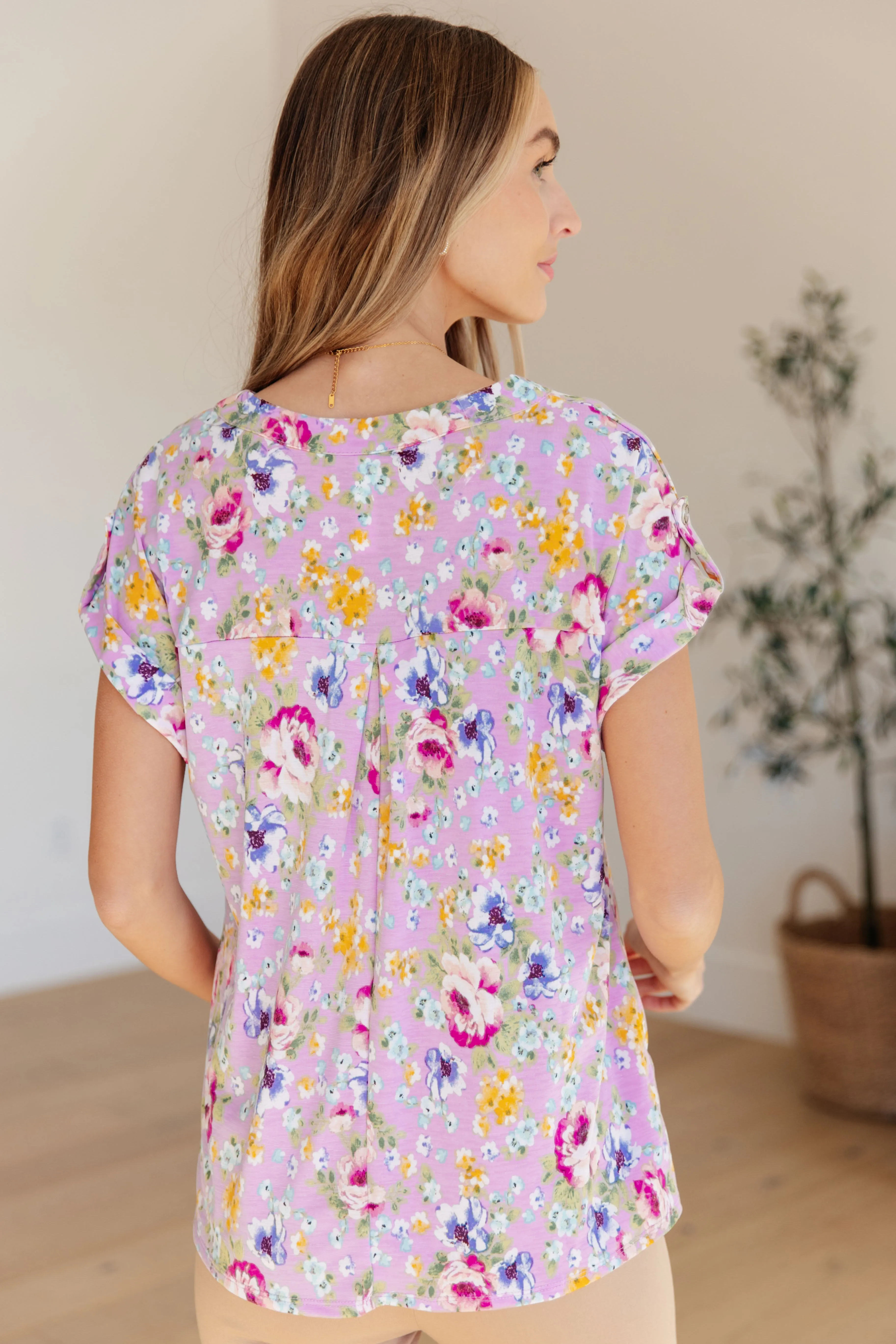 Lizzy Cap Sleeve Top in Lavender & Magenta Floral