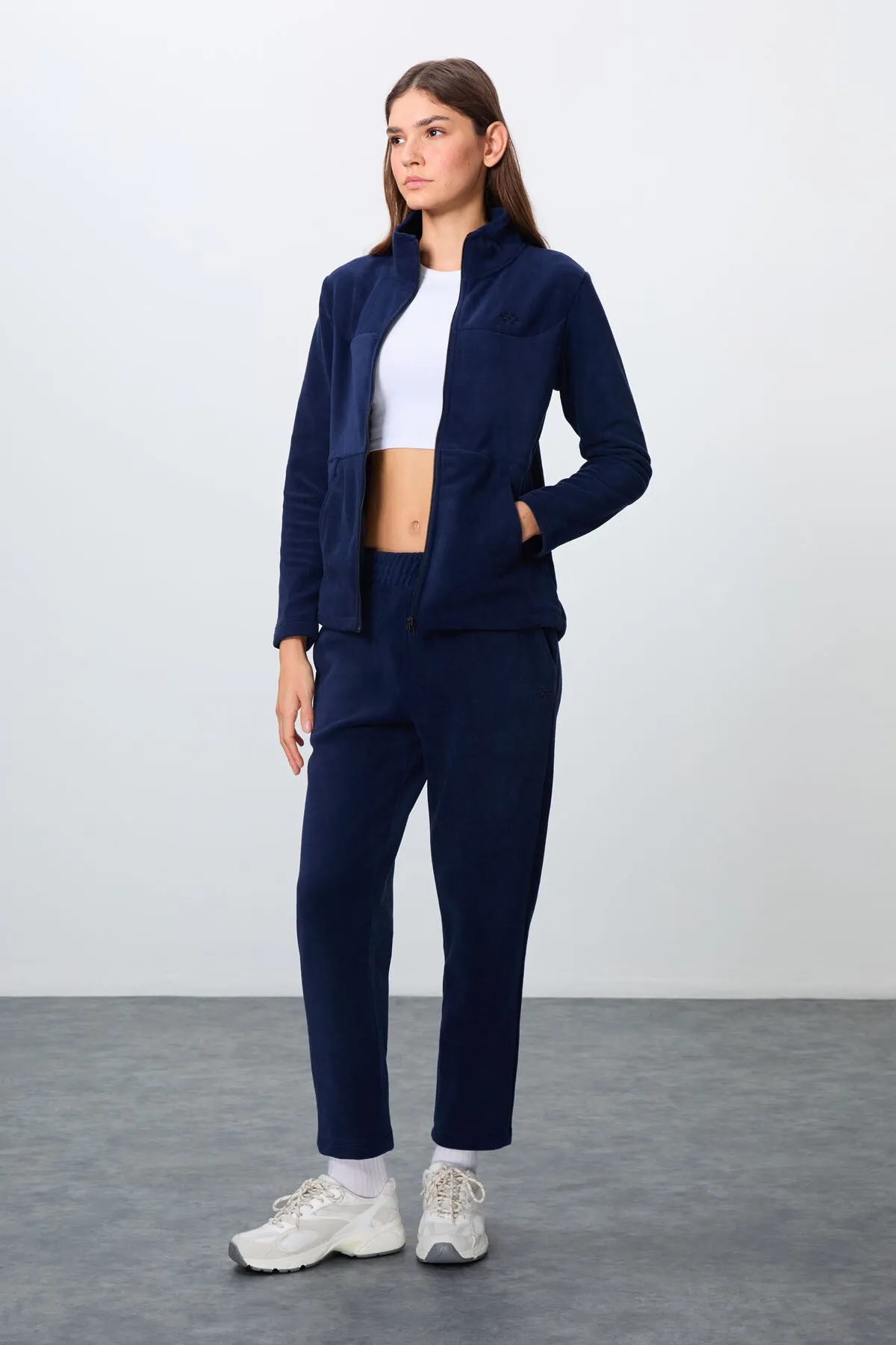 <tc>Ensemble de survêtement pour femme en polaire à col montant oversize avec broderie, à texture douce et épaisse - Bleu marine - 95339

</tc>