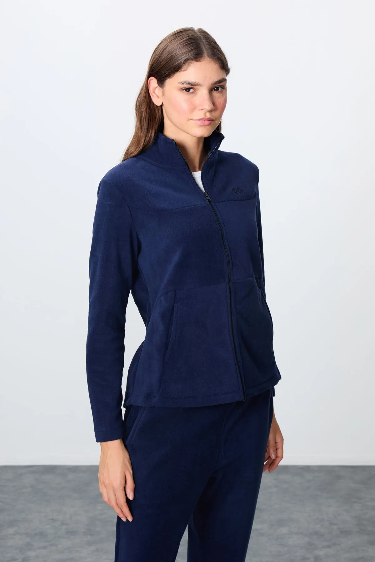 <tc>Ensemble de survêtement pour femme en polaire à col montant oversize avec broderie, à texture douce et épaisse - Bleu marine - 95339

</tc>
