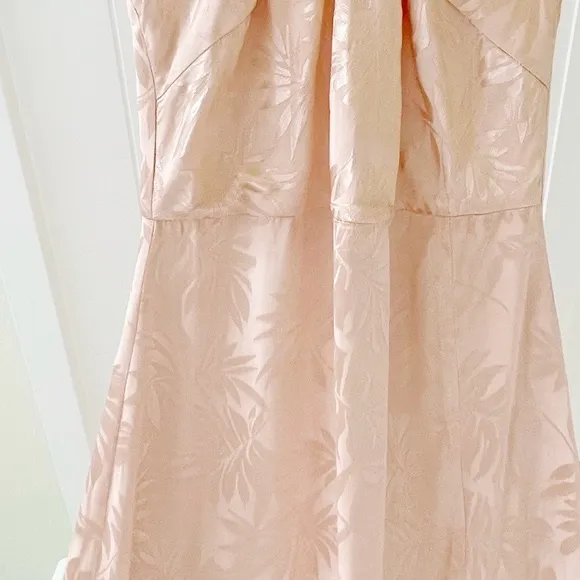 Lulus Elegant Expressions Peachy Pink Satin Leaf Print Halter Maxi Dress