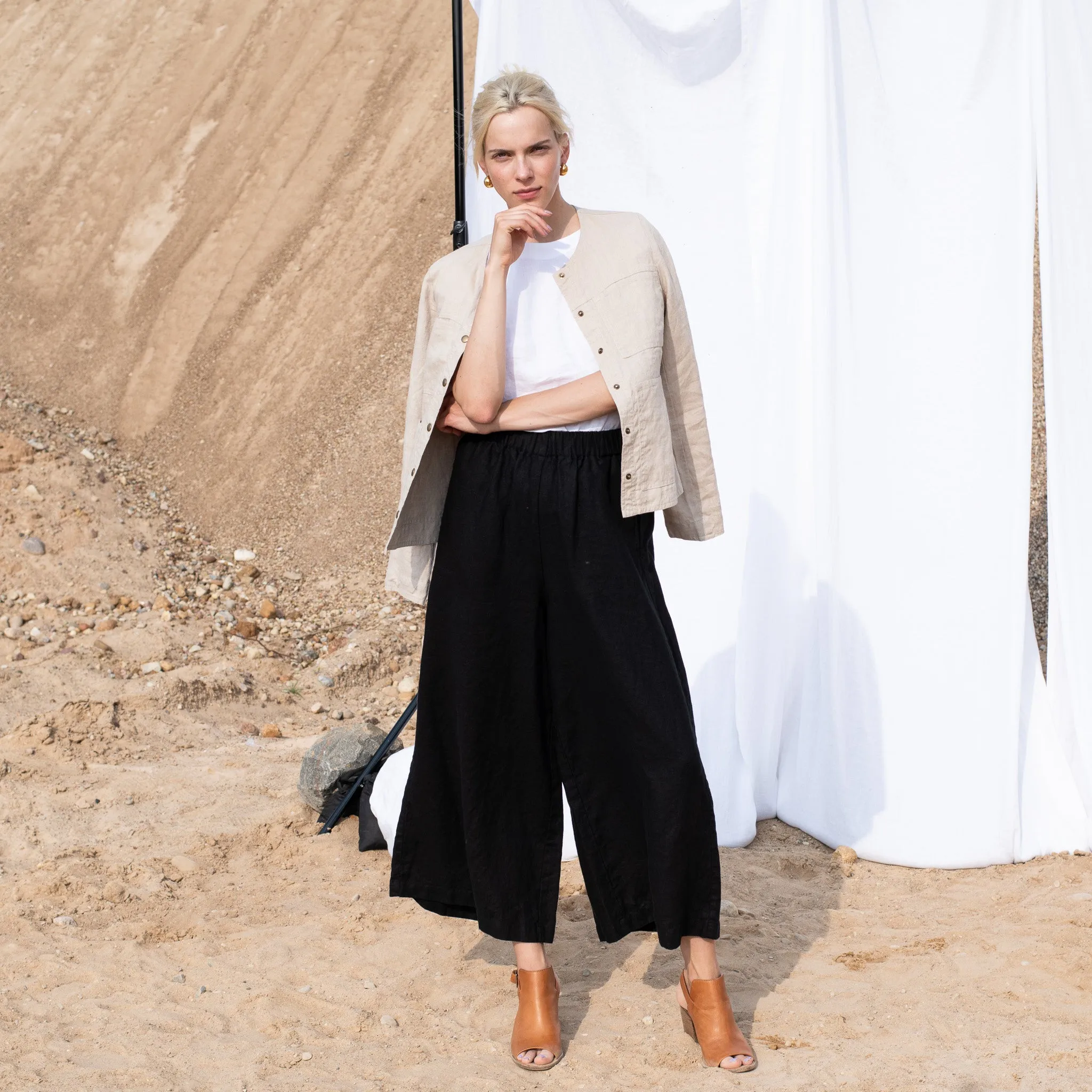 Maxi WELS wide leg linen pants in Black