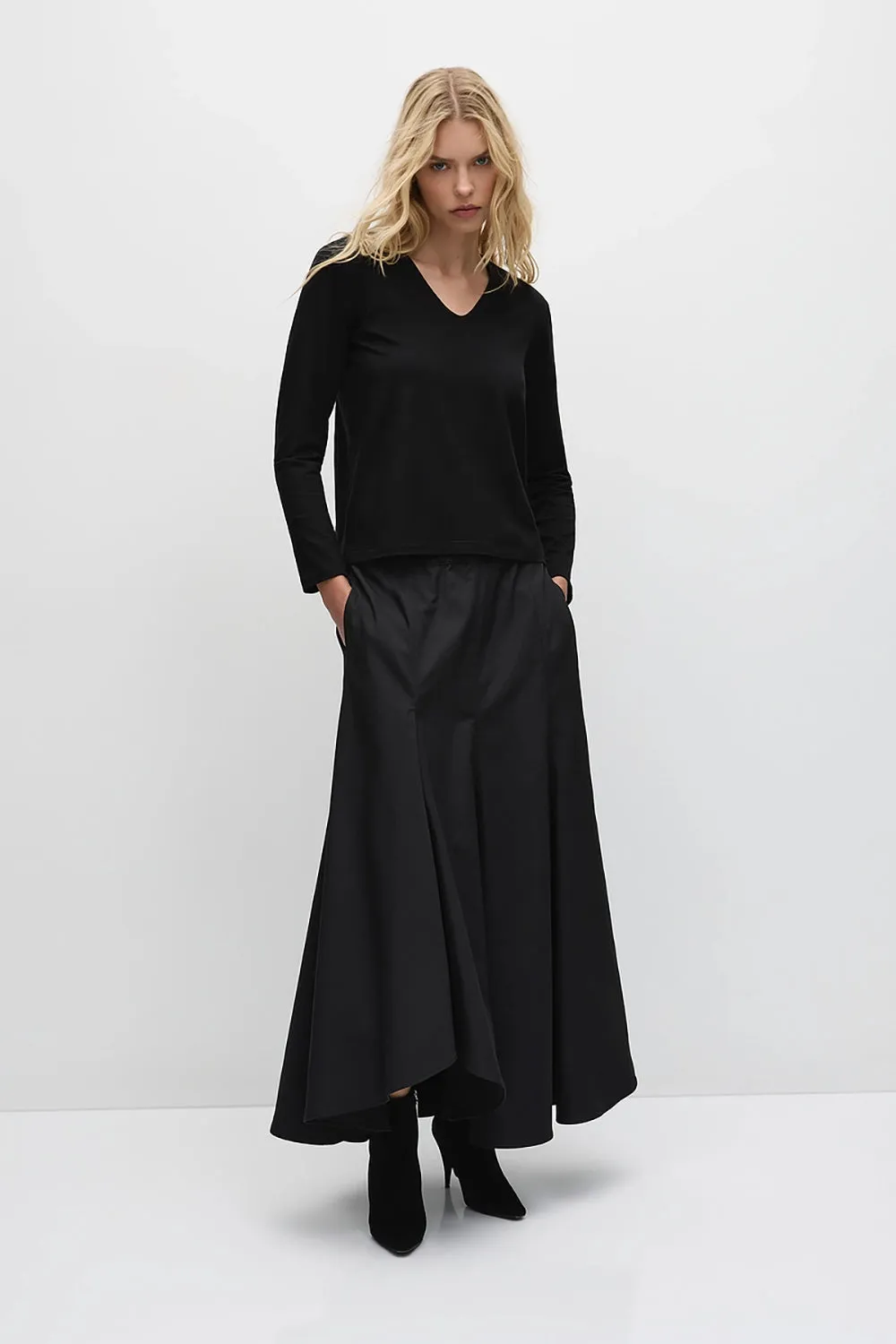 Mela Purdie V Neck Top F01 7785