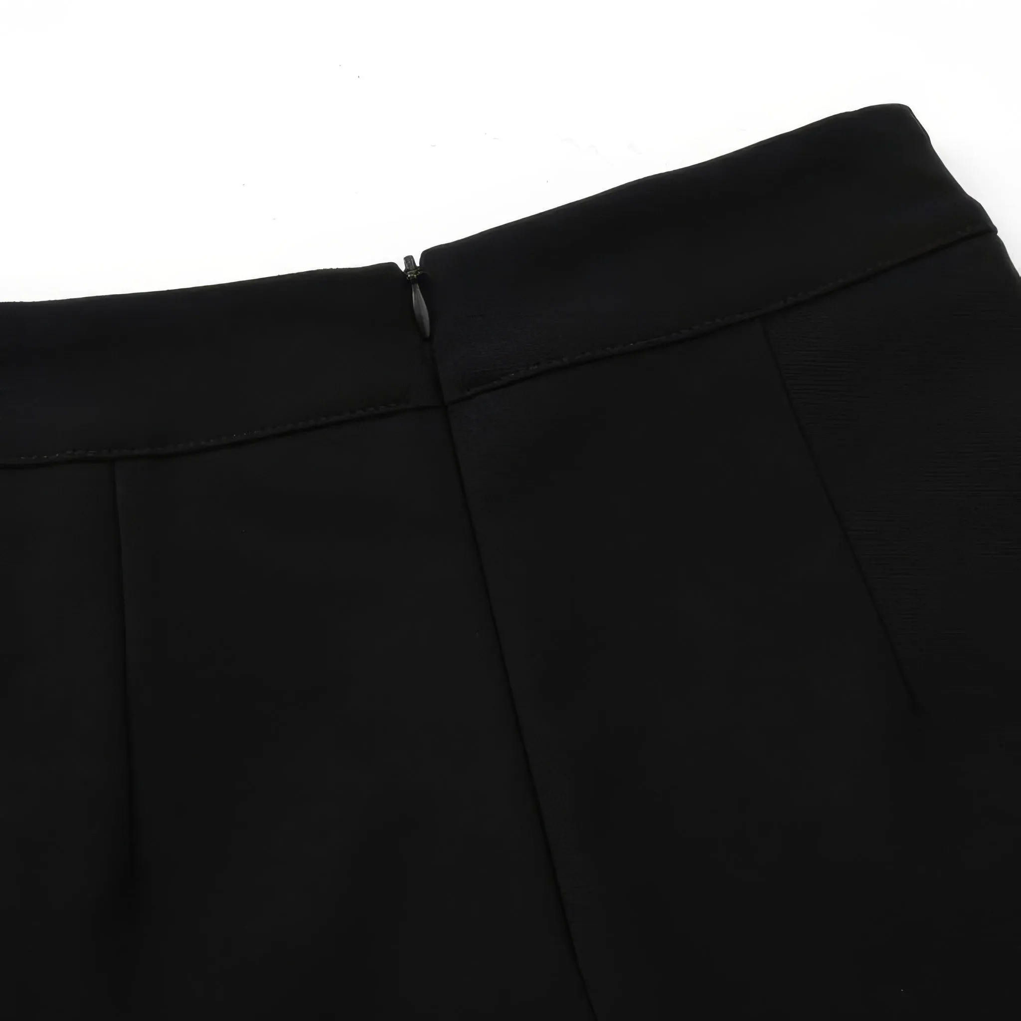 Minimalist High-Waist Black Shorts