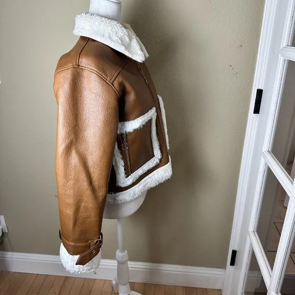 NASTY GAL Faux Leather &amp; Faux Fur Cropped Jacker with Pockets Size 4 / Small