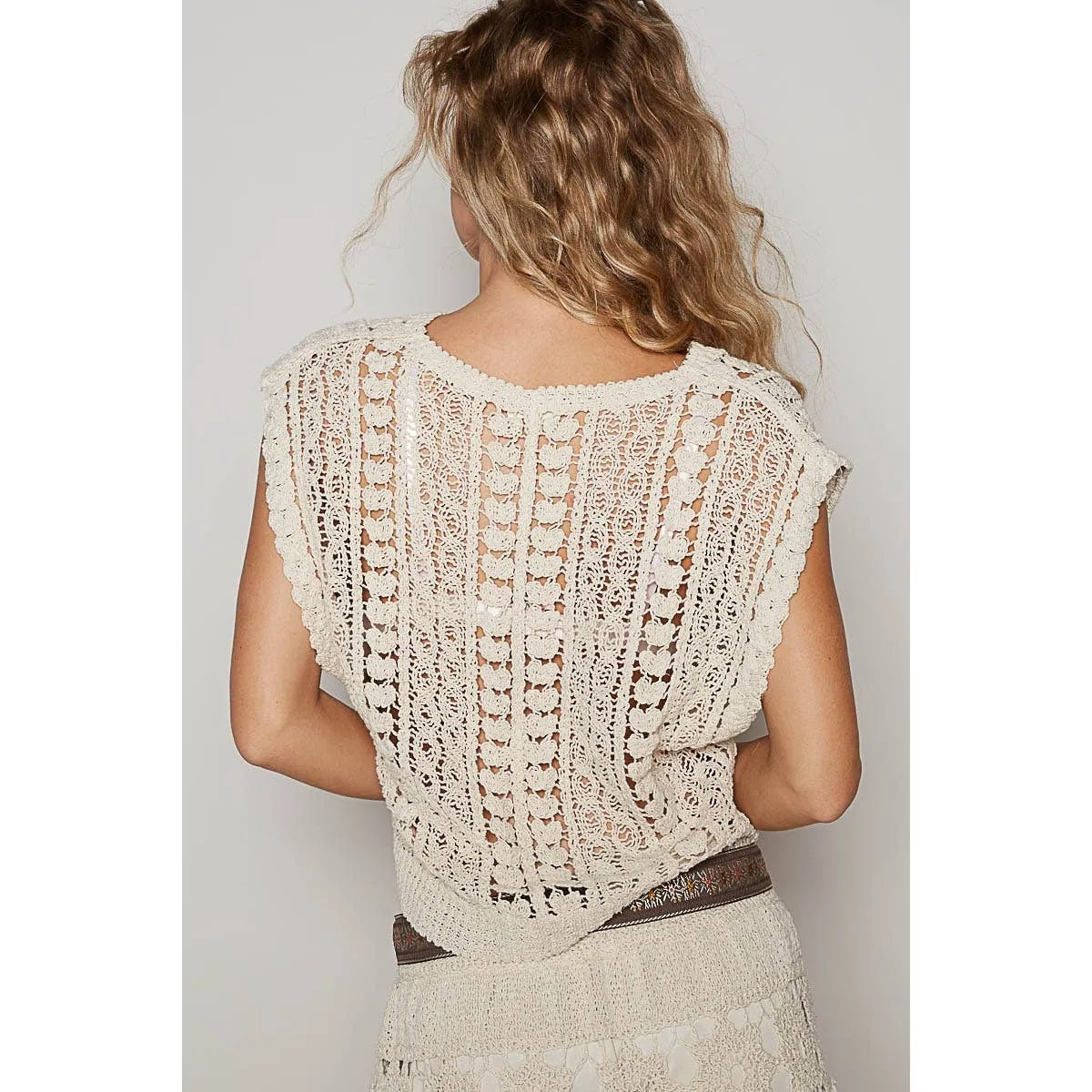 Natural V-neck sleeveless solid crochet POL top