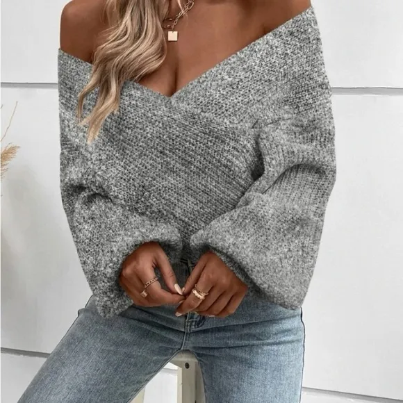 New long sleeve  criss  cross sweater