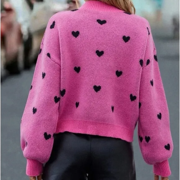 New pink heart print mock neck sweater