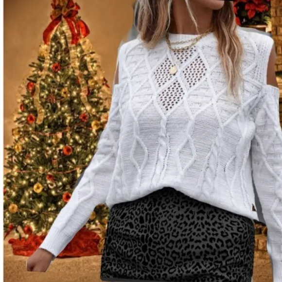 New white long sleeve sweater