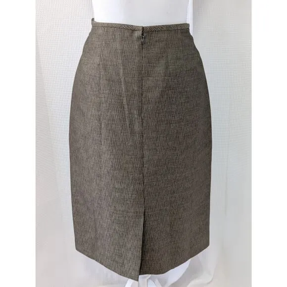 NWOT! LE SUIT! SILVERY BEIGE VERTICALLY ETCHED/TEXTURED SKIRT SUIT, SET! SZ 10