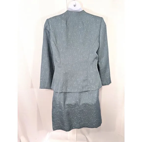 NWOT! LESLIE FAY! LIGHTWEIGHT SKY BLUE, LEAF TEXTURED SKIRT SUIT, JACKET! SZ 16