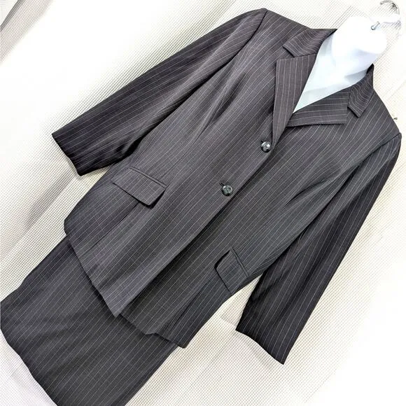 NWOT! WORTHINGTON WOMAN! CLASSIC GRAY PIN STRIPED SKIRT SUIT LONG JACKET! SZ 20W
